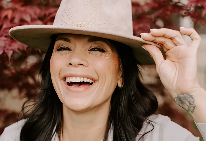 Tessa Robbins hat